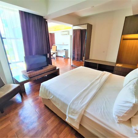 Nexus Regency Suites&Hotel Subang Jaya Buitenkant foto