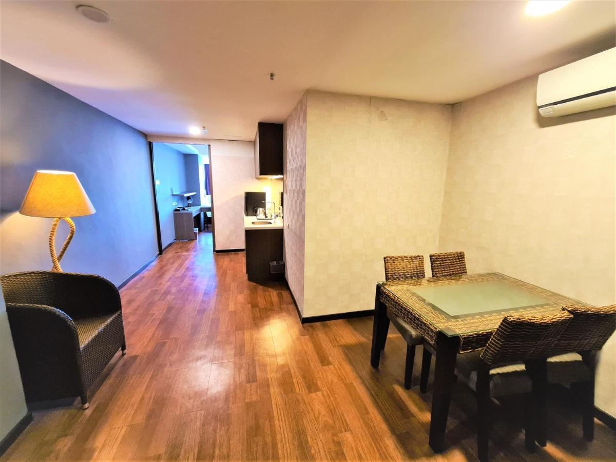Nexus Regency Suites&Hotel Subang Jaya Buitenkant foto