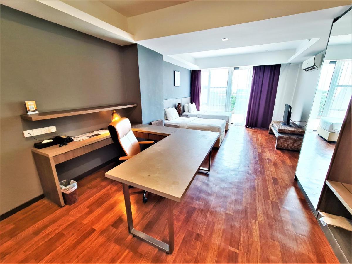 Nexus Regency Suites&Hotel Subang Jaya Buitenkant foto