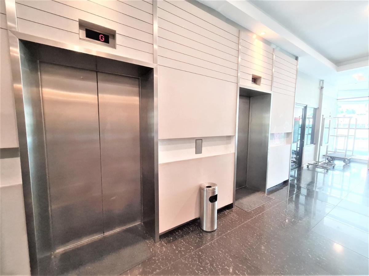 Nexus Regency Suites&Hotel Subang Jaya Buitenkant foto