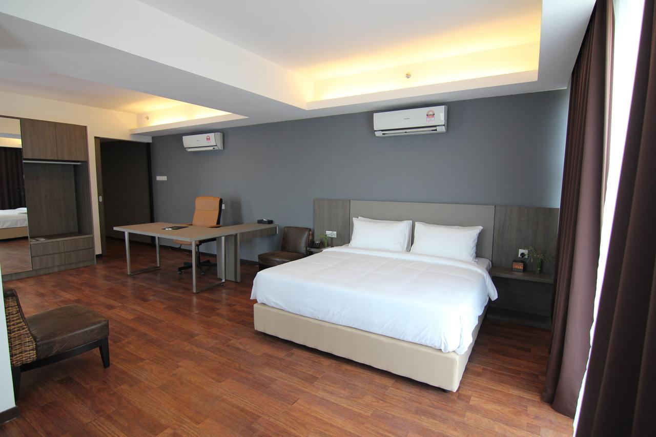 Nexus Regency Suites&Hotel Subang Jaya Buitenkant foto