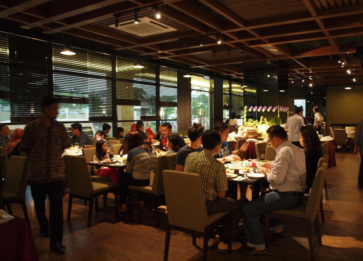 Nexus Regency Suites&Hotel Subang Jaya Buitenkant foto